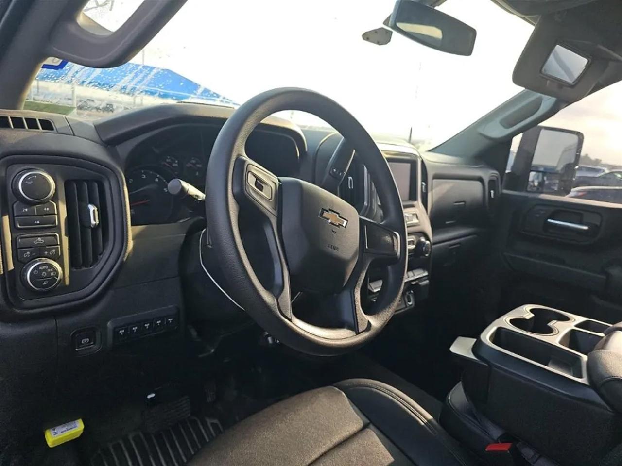 Chevrolet Silverado 3500HD Work Truck Crew Cab 4WD 2023