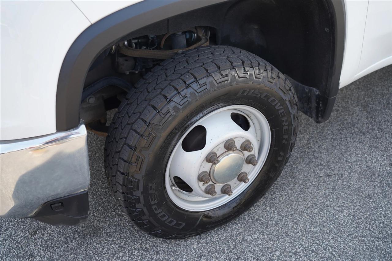 Chevrolet Silverado 3500HD Work Truck Crew Cab 4WD 2023