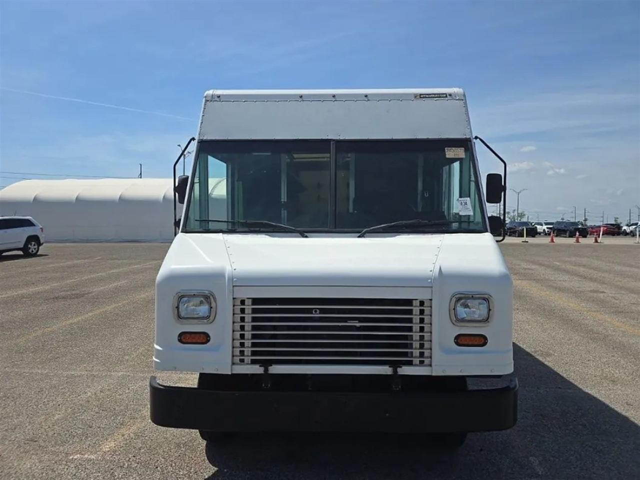 Ford E450 Super Duty No data 2023