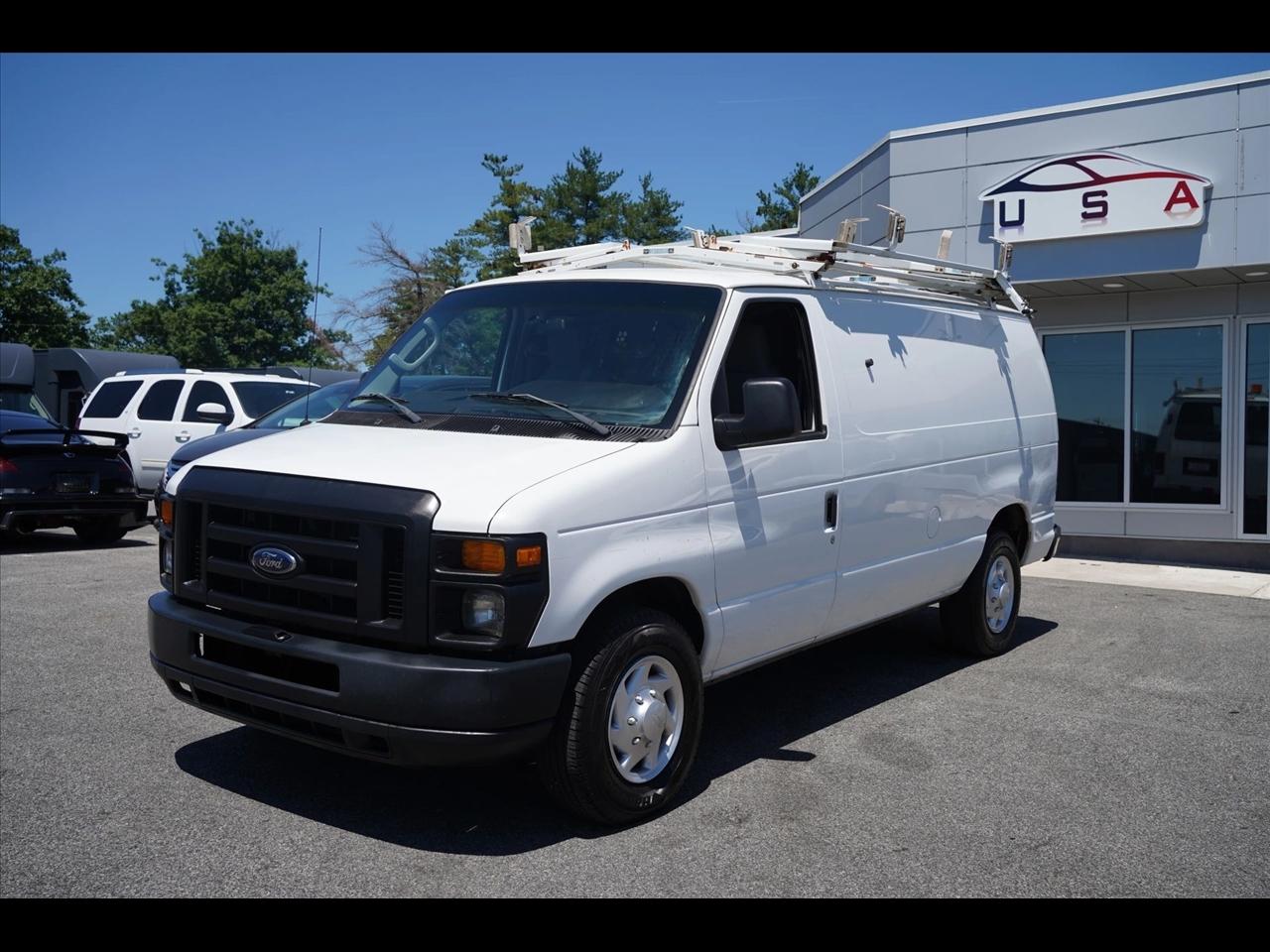 Ford Econoline E-250 2011