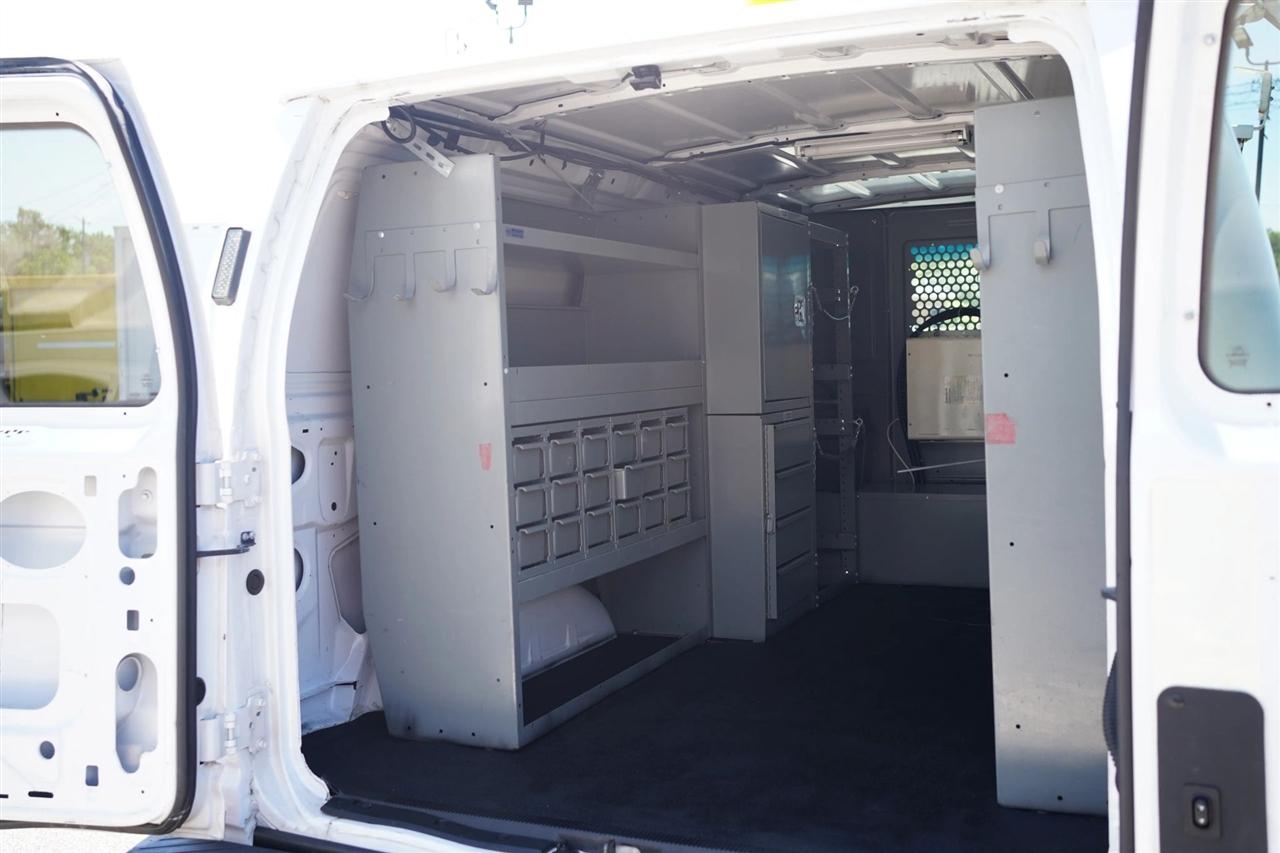 Ford Econoline E-250 2011