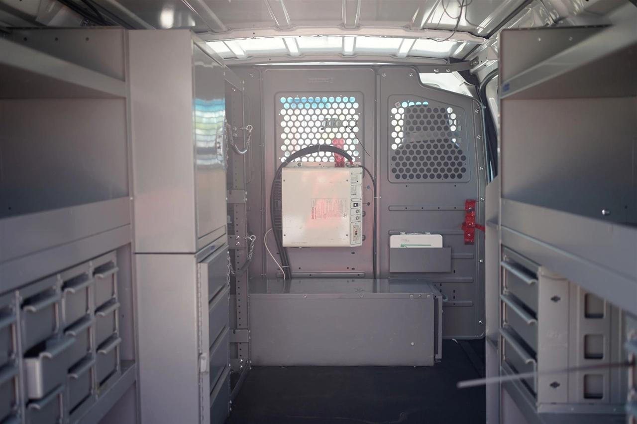 Ford Econoline E-250 2011