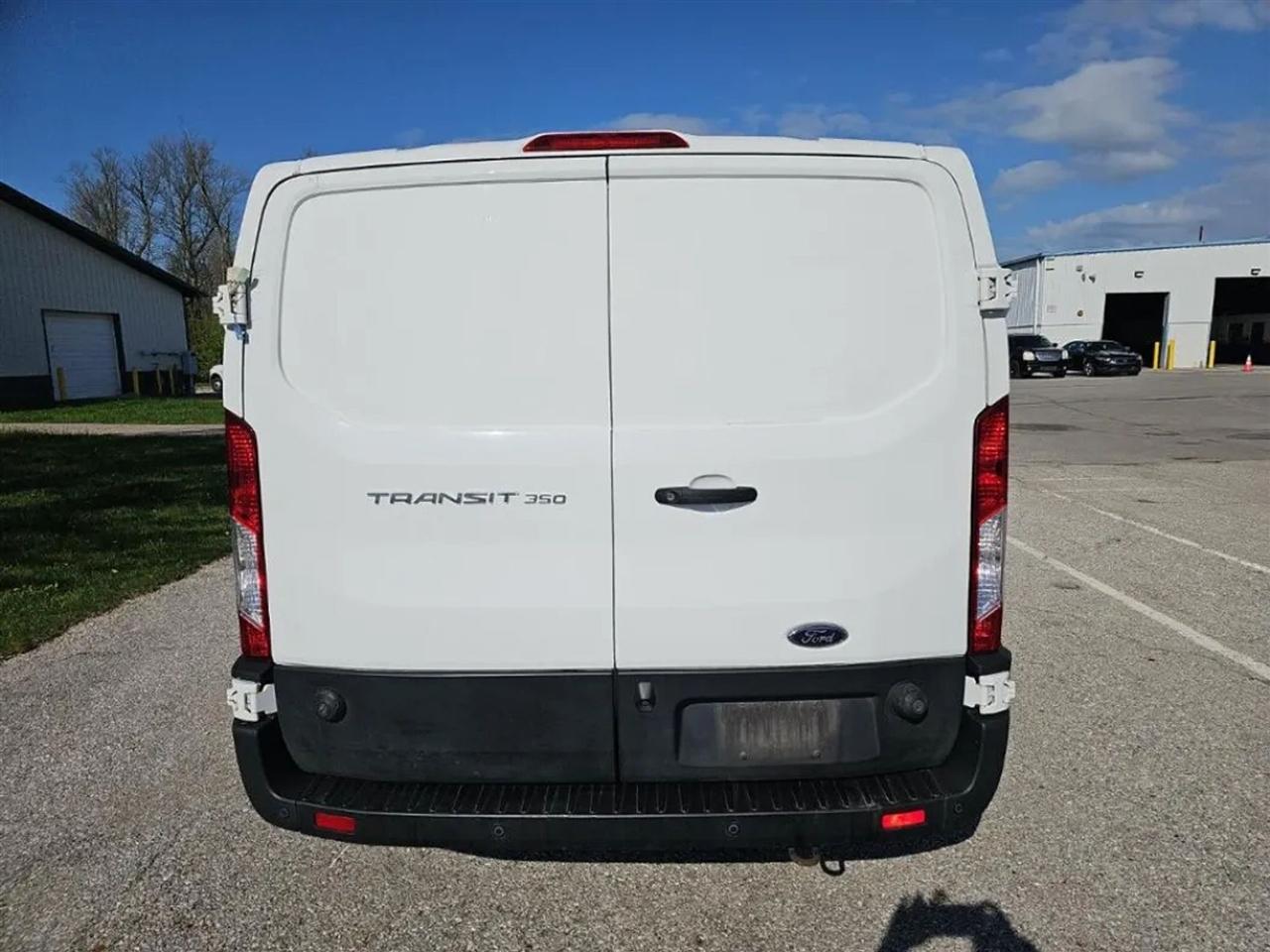 Ford Transit 350 Van Low Roof Sliding Pass. 130-in. WB 2020