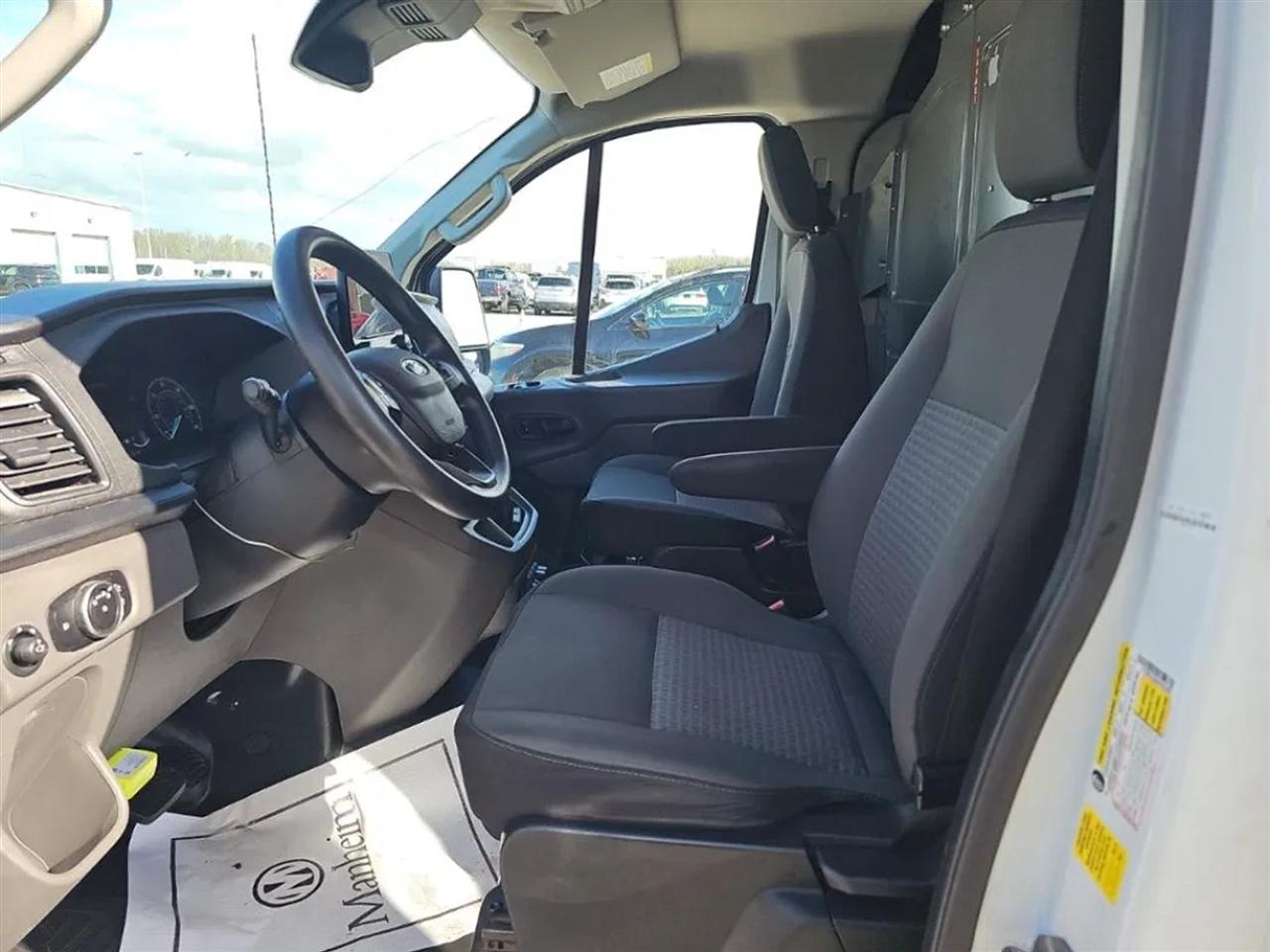 Ford Transit 350 Van Low Roof Sliding Pass. 130-in. WB 2020