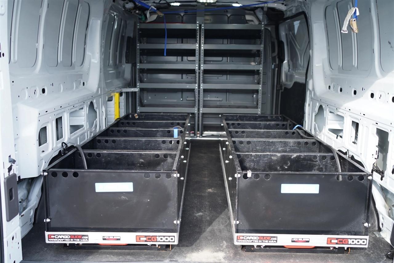 Ford Transit 350 Van Low Roof Sliding Pass. 130-in. WB 2020