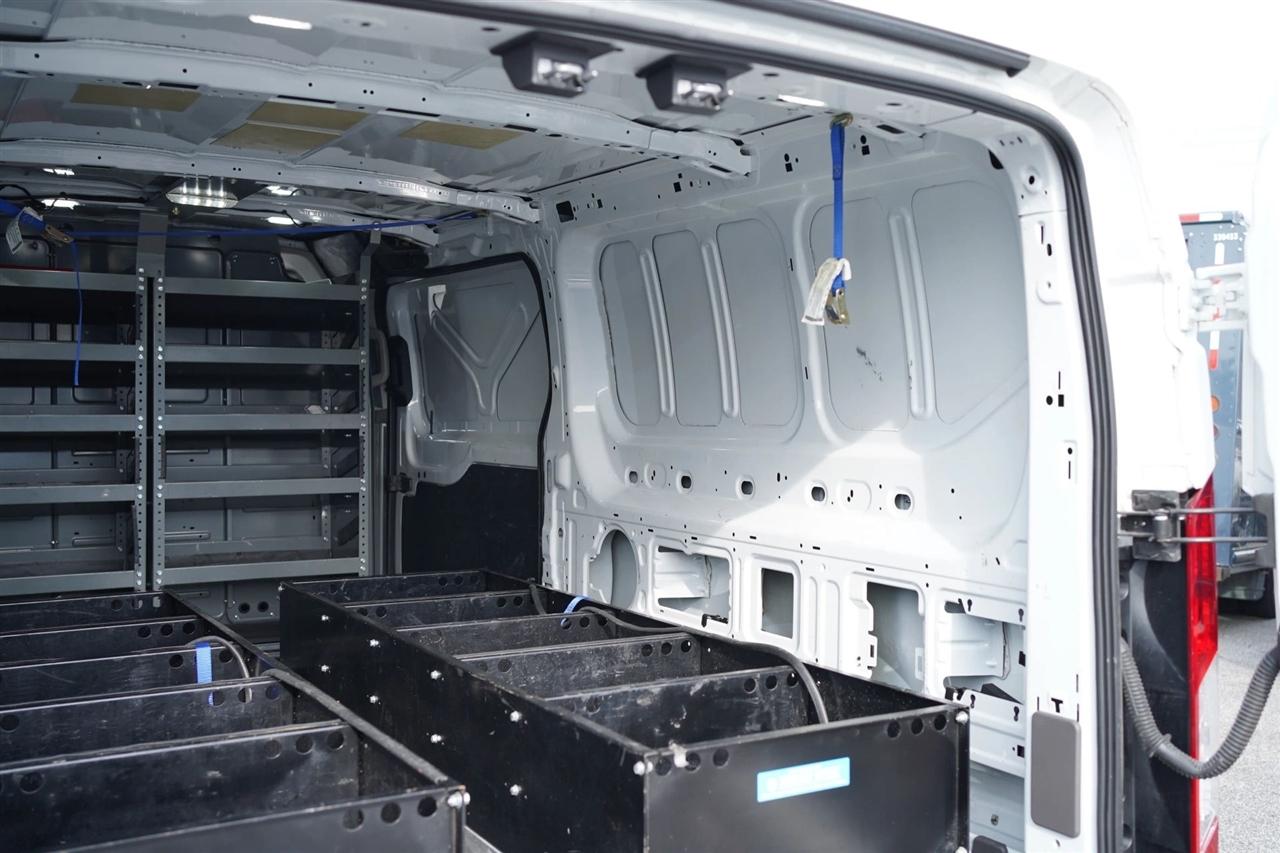 Ford Transit 350 Van Low Roof Sliding Pass. 130-in. WB 2020