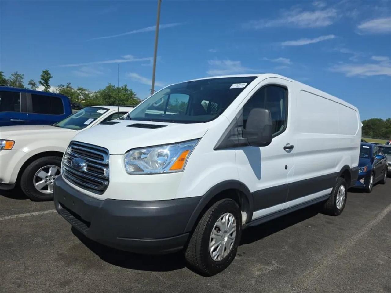 2018 Ford Transit 250 Van Low Roof 60/40 Pass.130-in. WB