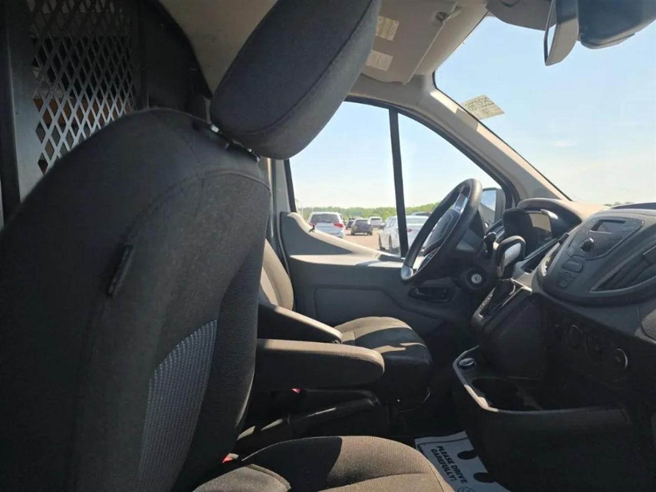 Ford Transit 250 Van Low Roof 60/40 Pass.130-in. WB 2018