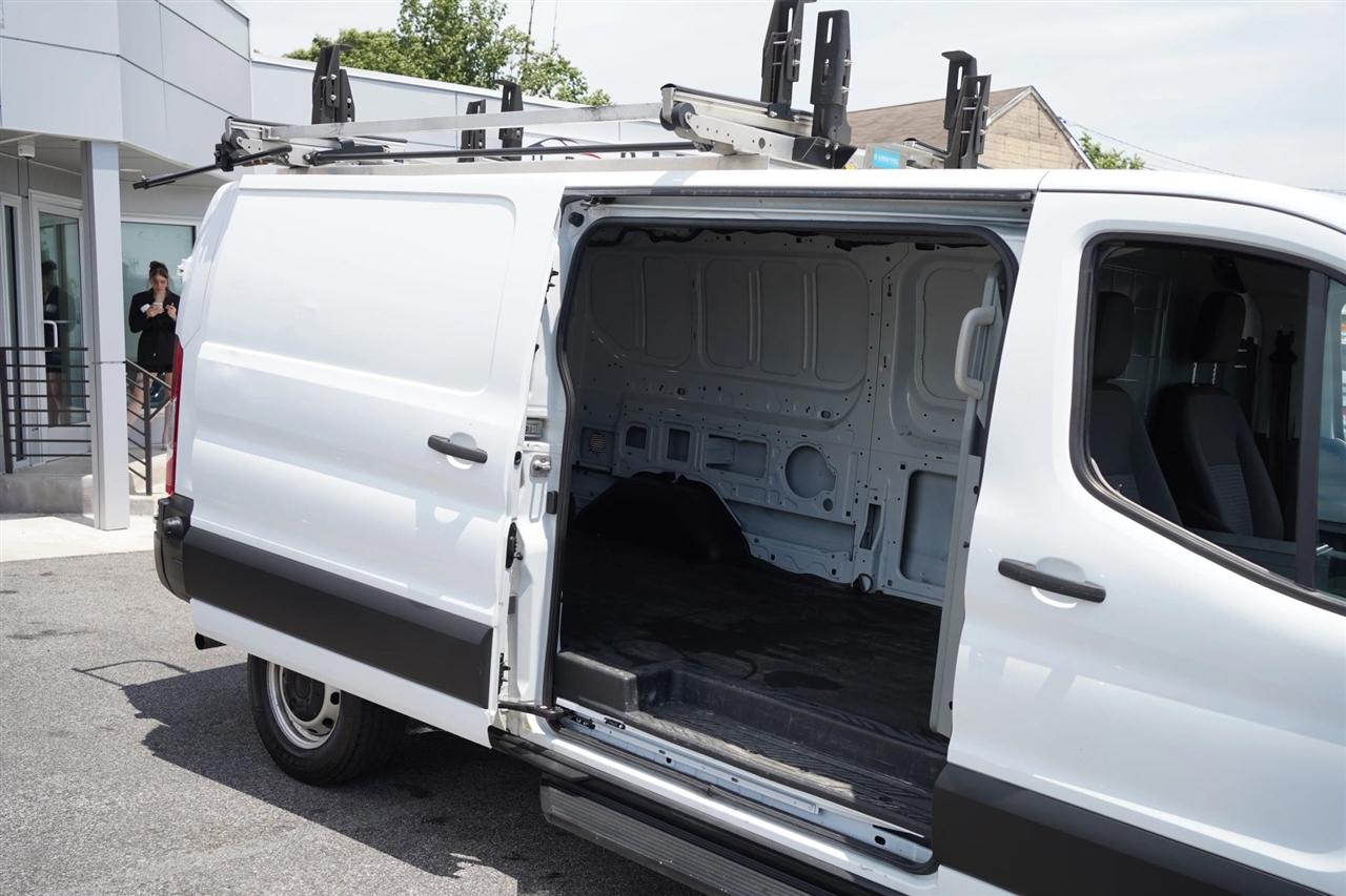 Ford Transit 150 Van Low Roof w/Sliding Pass. 130-in. WB 2020