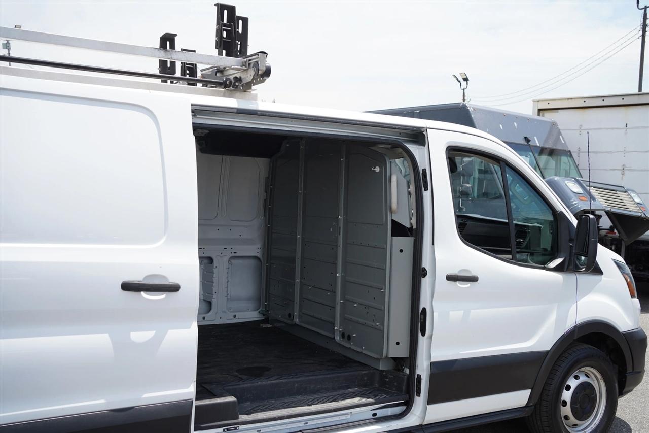 Ford Transit 150 Van Low Roof w/Sliding Pass. 130-in. WB 2020