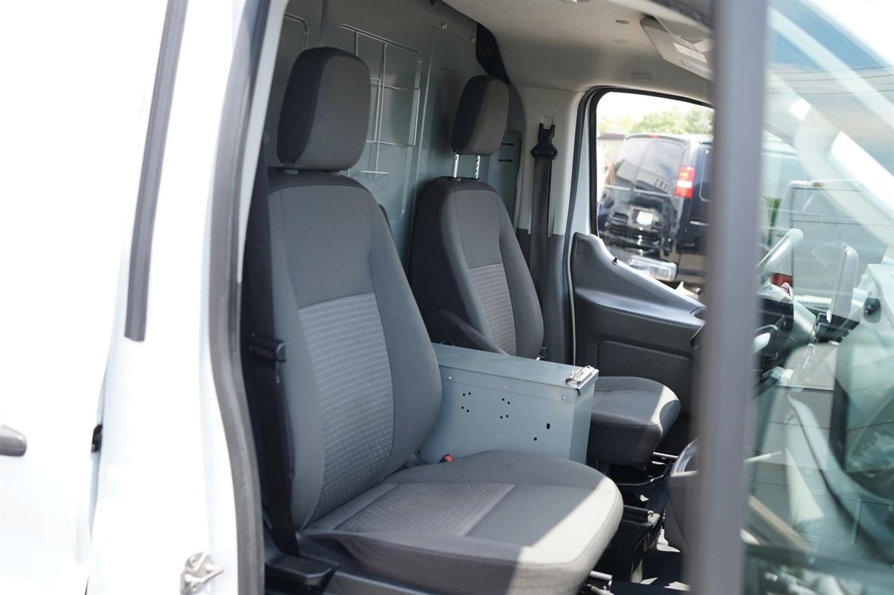 Ford Transit 150 Van Low Roof w/Sliding Pass. 130-in. WB 2020
