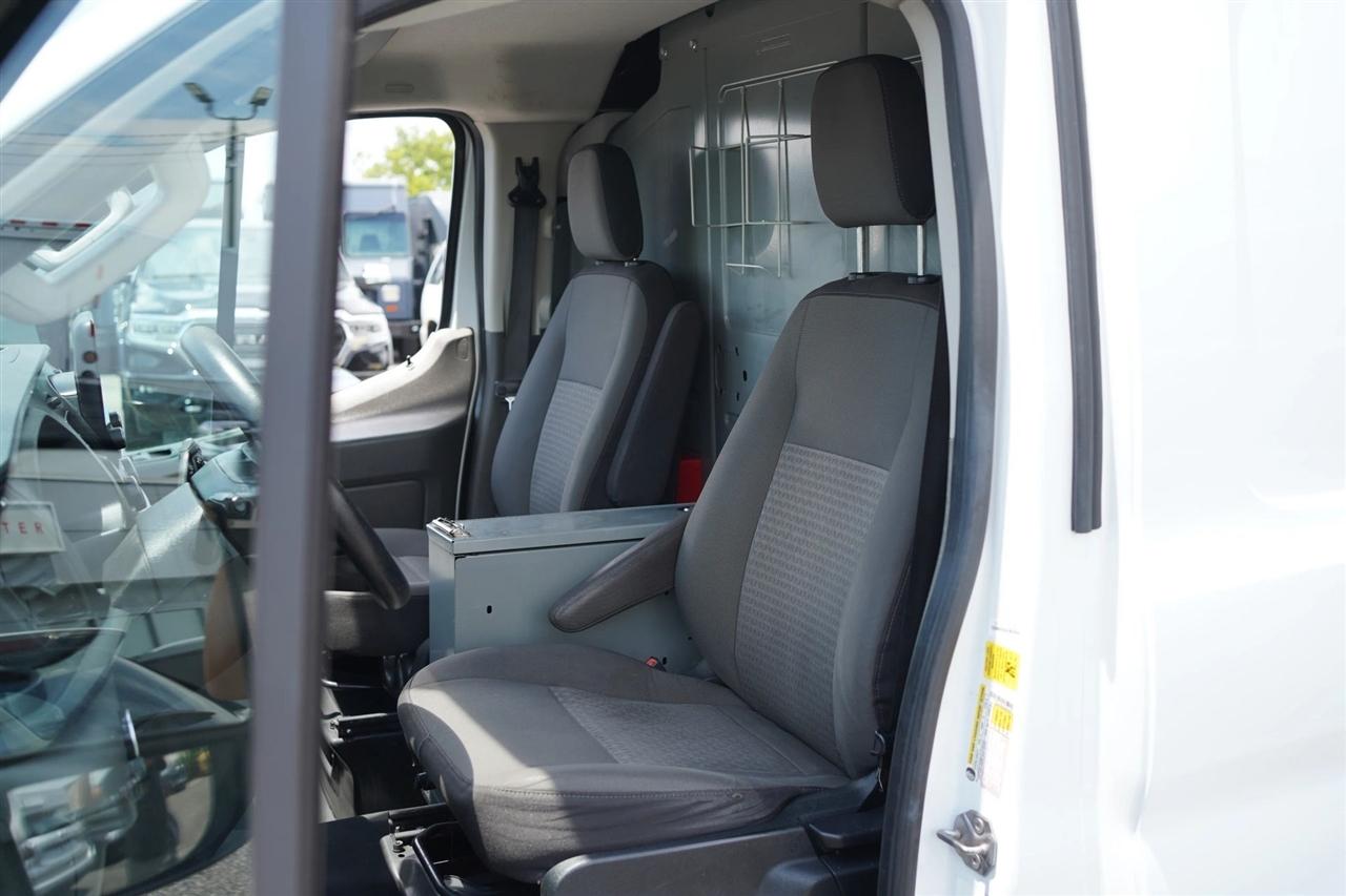 Ford Transit 150 Van Low Roof w/Sliding Pass. 130-in. WB 2020