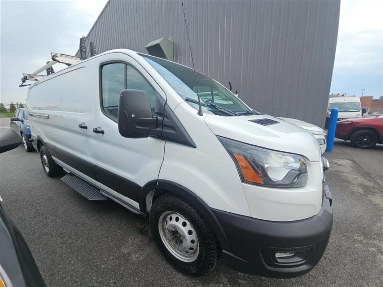 Ford Transit 150 Van Low Roof w/Sliding Pass. 148-in. WB 2020