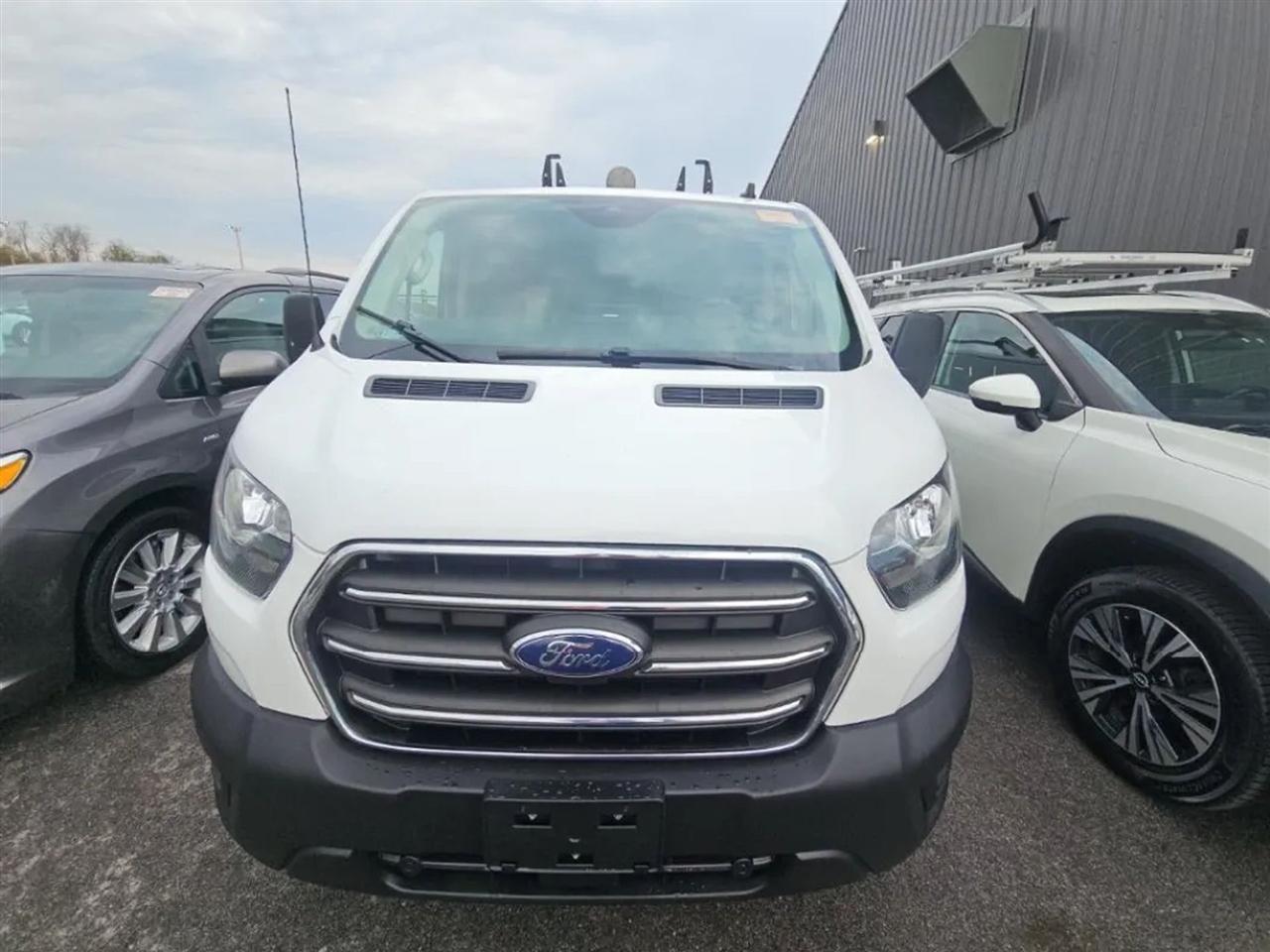 Ford Transit 150 Van Low Roof w/Sliding Pass. 148-in. WB 2020