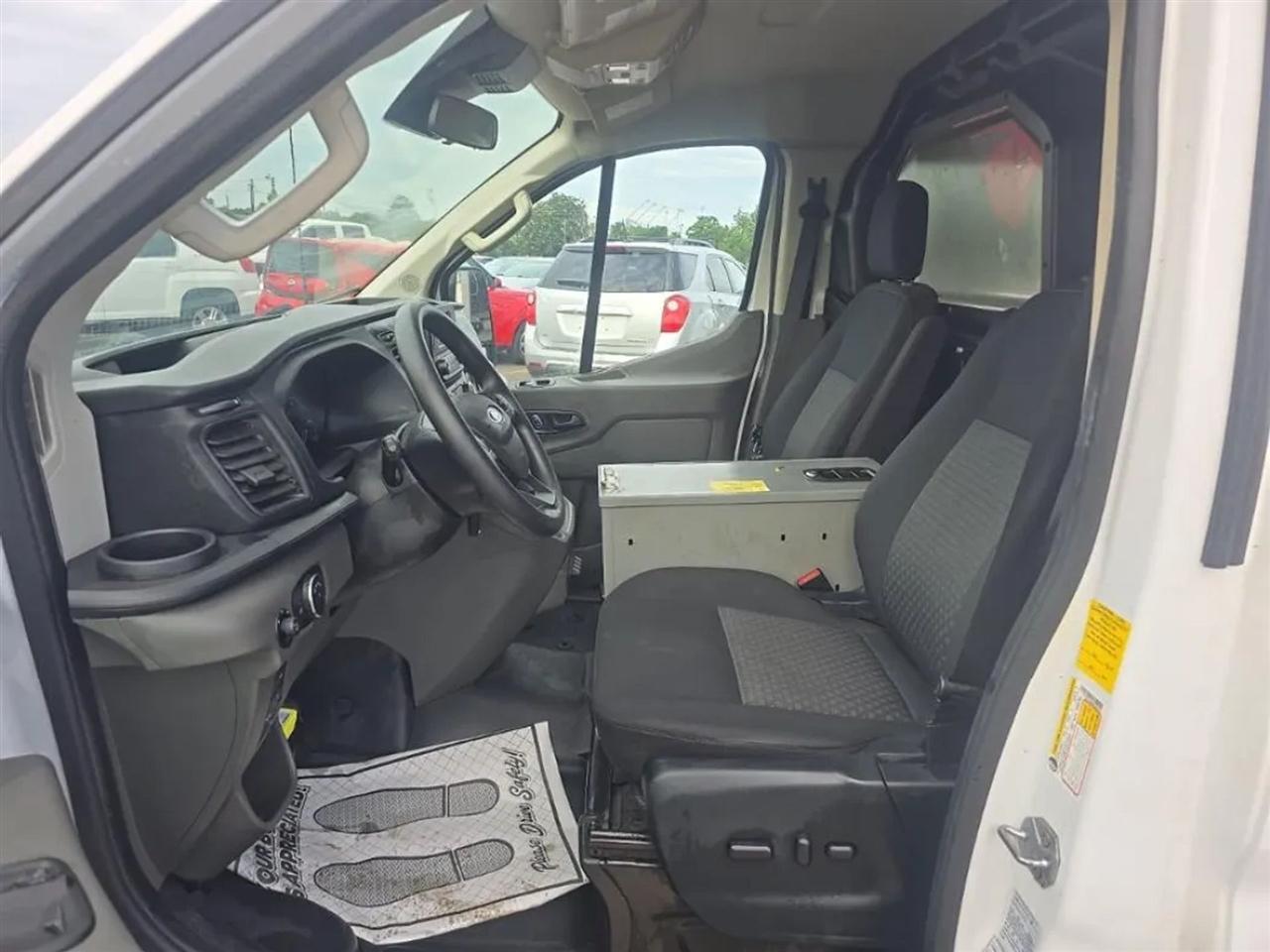 Ford Transit 150 Van Low Roof w/Sliding Pass. 130-in. WB 2022