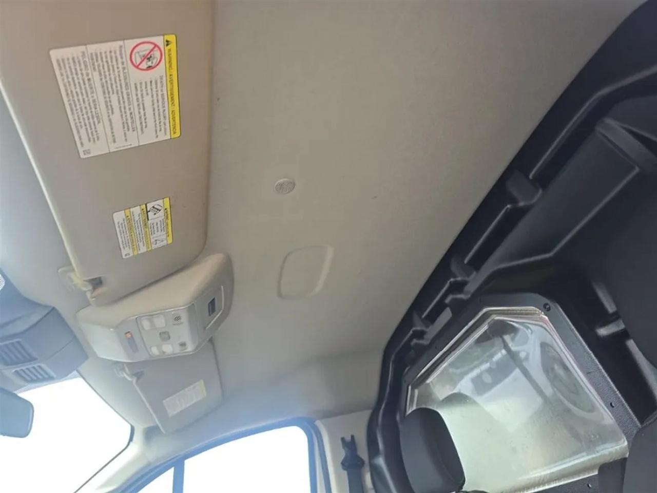 Ford Transit 150 Van Low Roof w/Sliding Pass. 130-in. WB 2022