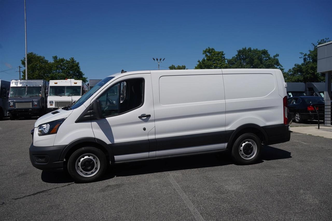 Ford Transit 150 Van Low Roof w/Sliding Pass. 130-in. WB 2022