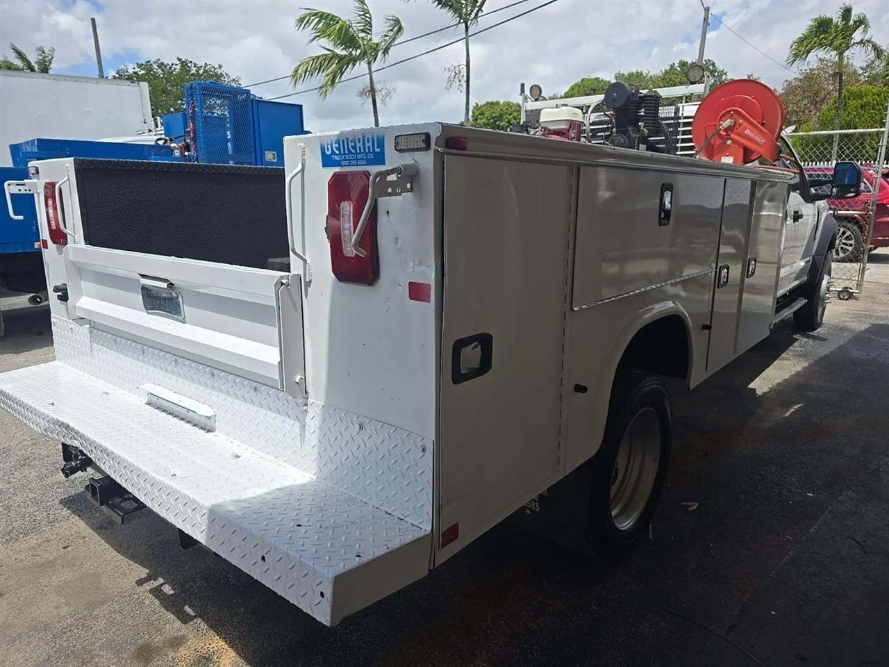 Ford F-450 SD Crew Cab DRW 4WD 2019