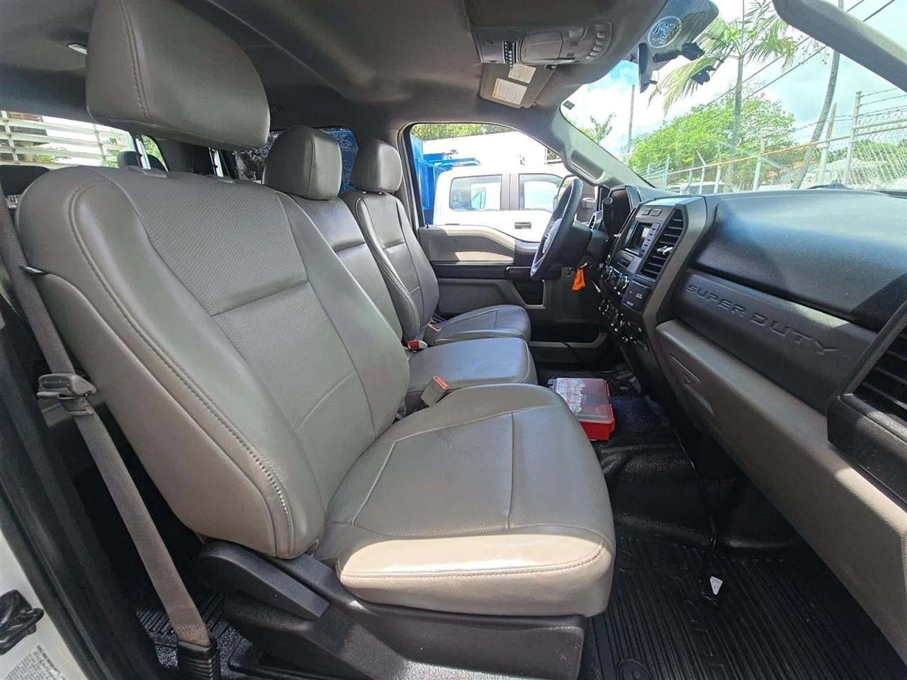Ford F-450 SD Crew Cab DRW 4WD 2019