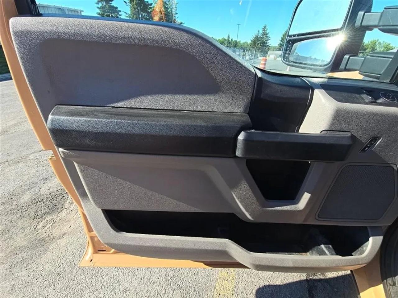 Ford F-350 SD XL 2WD 2021