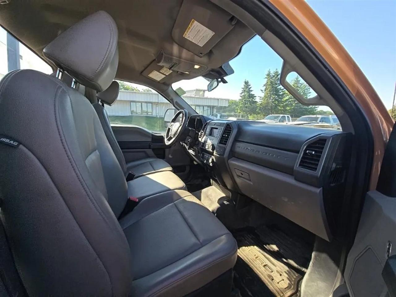Ford F-350 SD XL 2WD 2021
