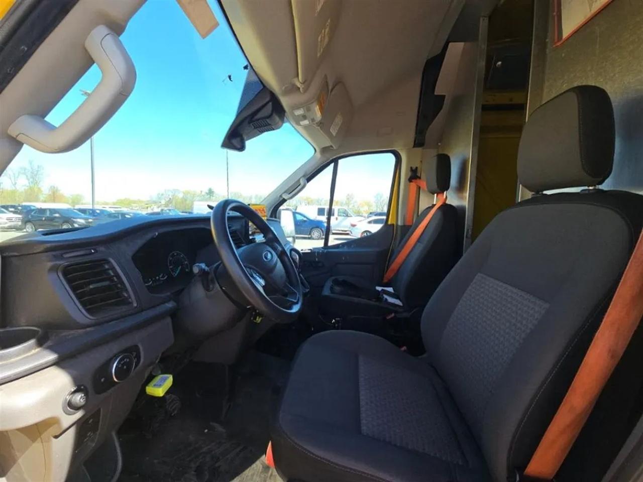 Ford Transit 250 Van High Roof w/Sliding Pass. 148-in. WB EL 2021