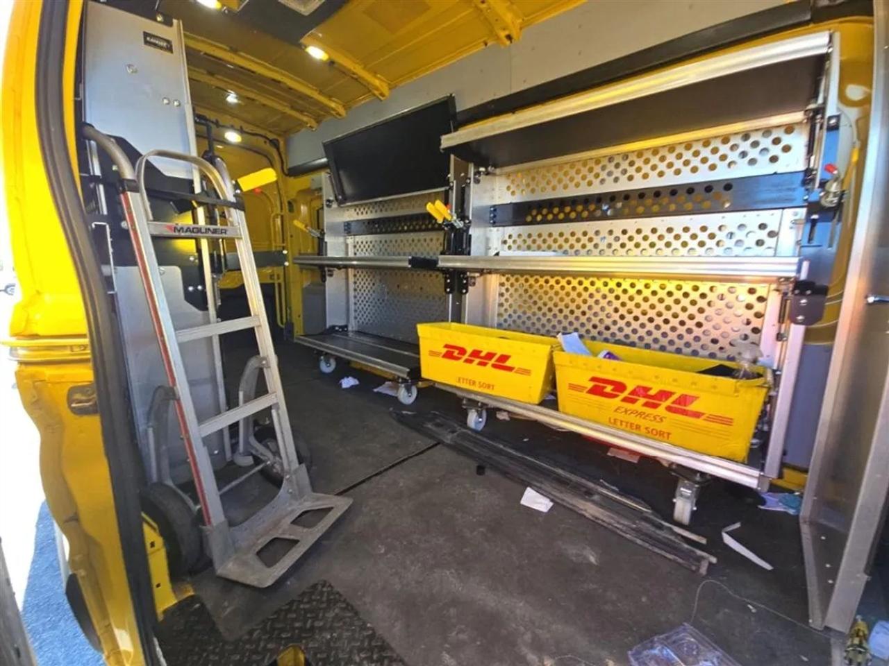 Ford Transit 250 Van High Roof w/Sliding Pass. 148-in. WB EL 2021