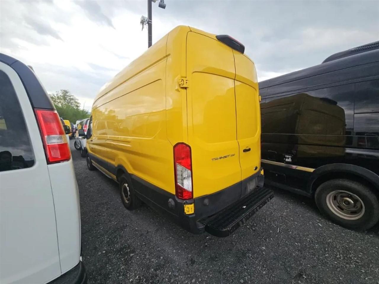 Ford Transit 250 Van High Roof w/Sliding Pass. 148-in. WB EL 2021