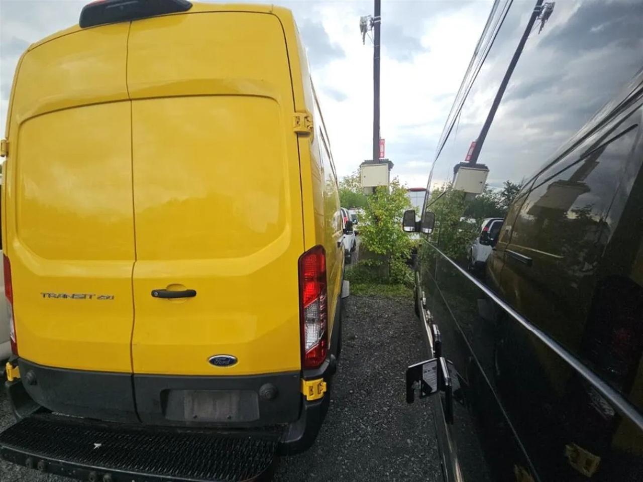 Ford Transit 250 Van High Roof w/Sliding Pass. 148-in. WB EL 2021