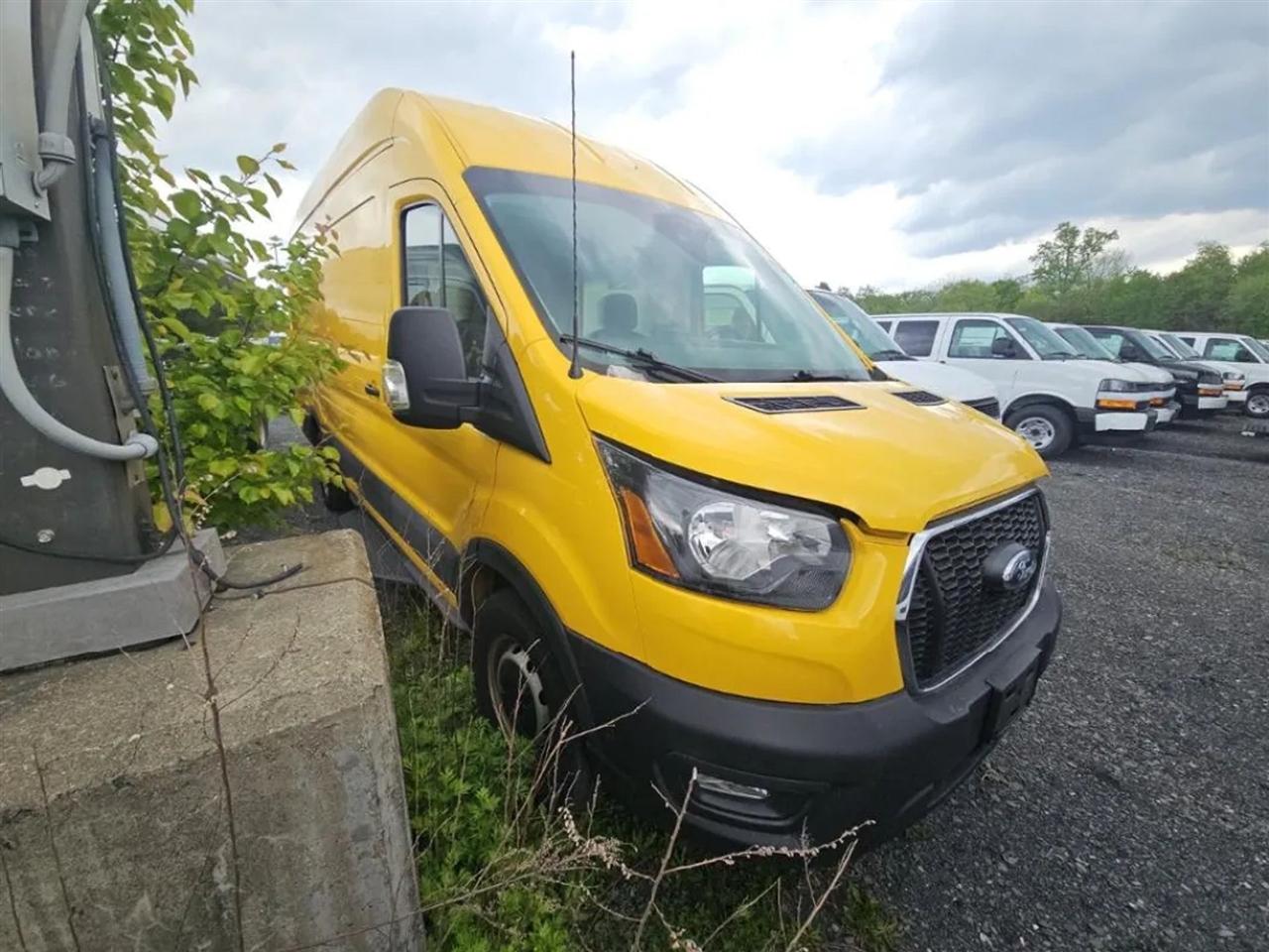 Ford Transit 250 Van High Roof w/Sliding Pass. 148-in. WB EL 2021