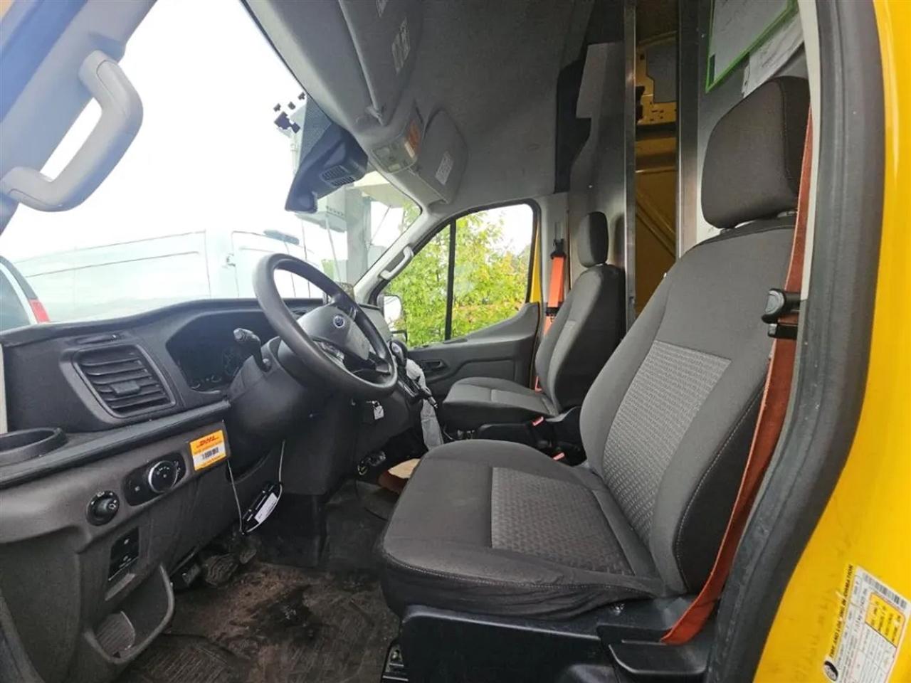 Ford Transit 250 Van High Roof w/Sliding Pass. 148-in. WB EL 2021