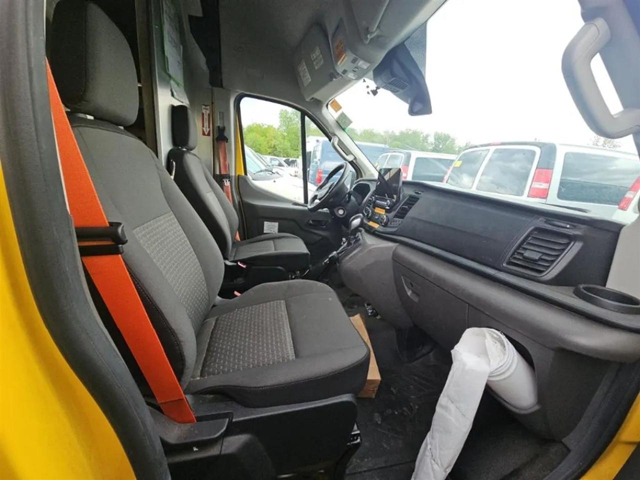 Ford Transit 250 Van High Roof w/Sliding Pass. 148-in. WB EL 2021