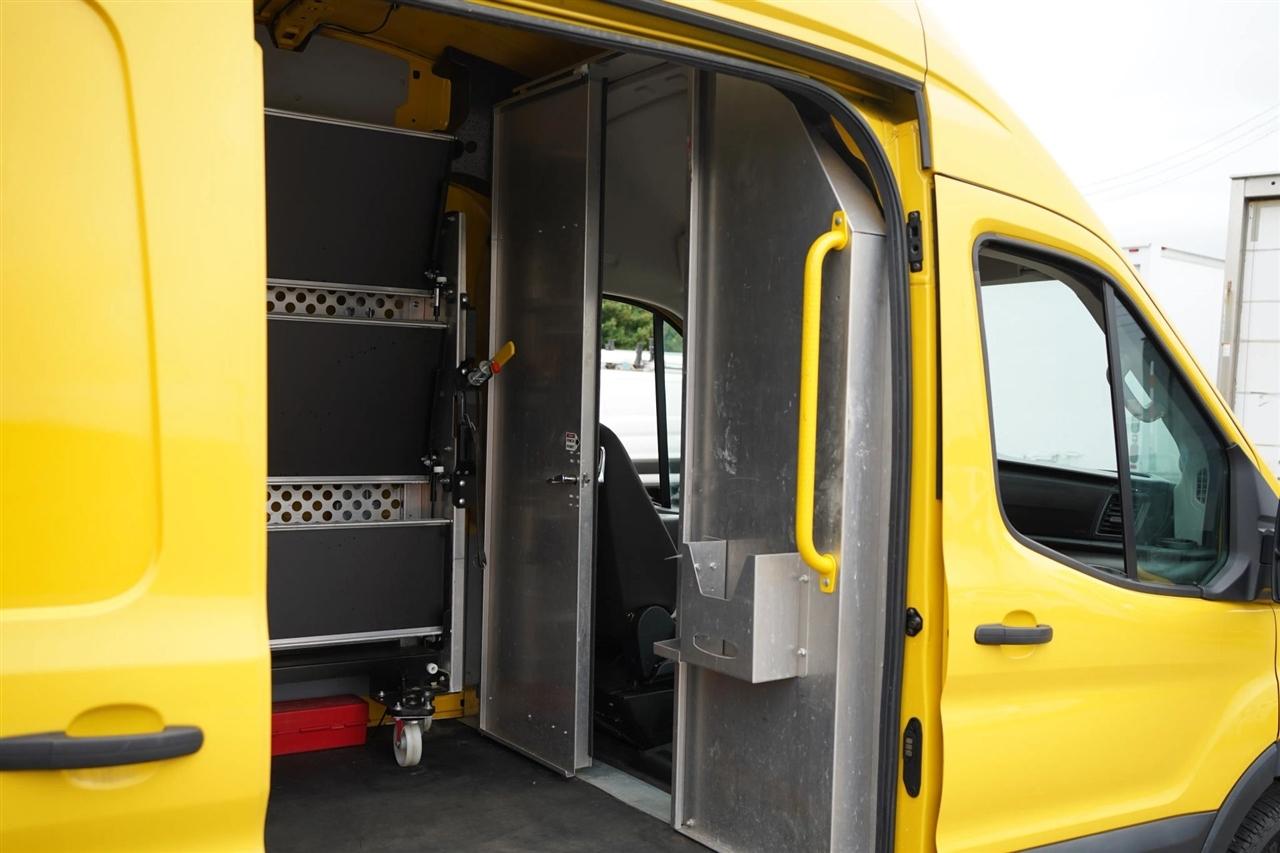 Ford Transit 250 Van High Roof w/Sliding Pass. 148-in. WB EL 2021