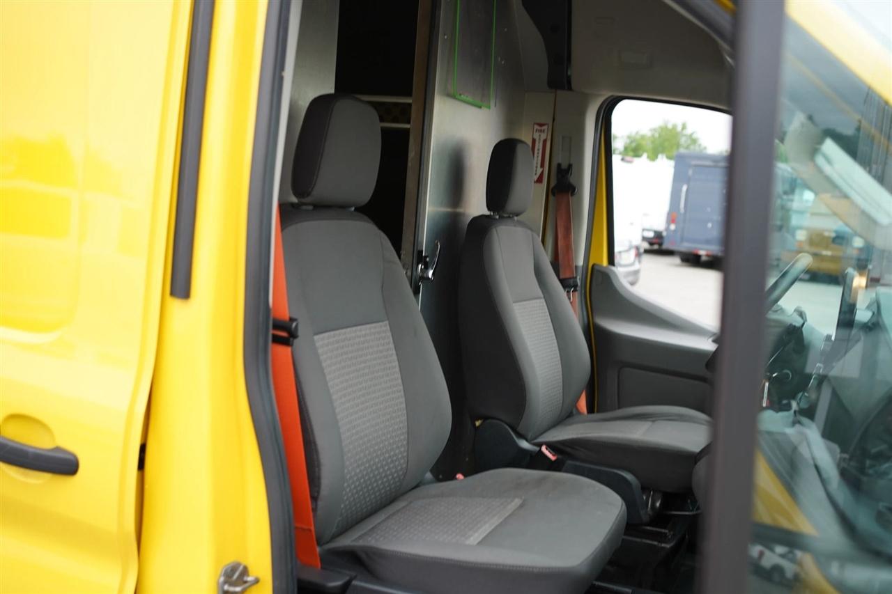 Ford Transit 250 Van High Roof w/Sliding Pass. 148-in. WB EL 2021