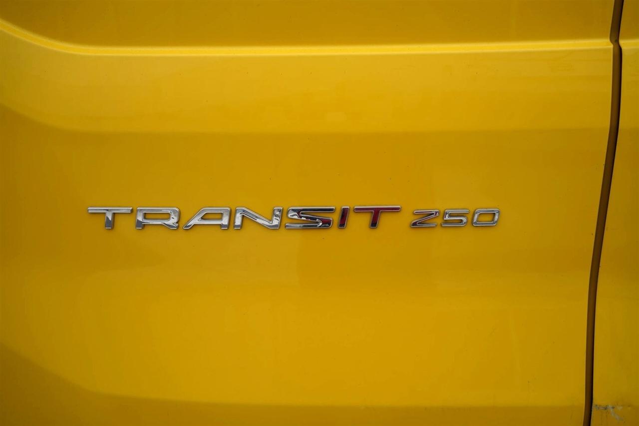 Ford Transit 250 Van High Roof w/Sliding Pass. 148-in. WB EL 2021