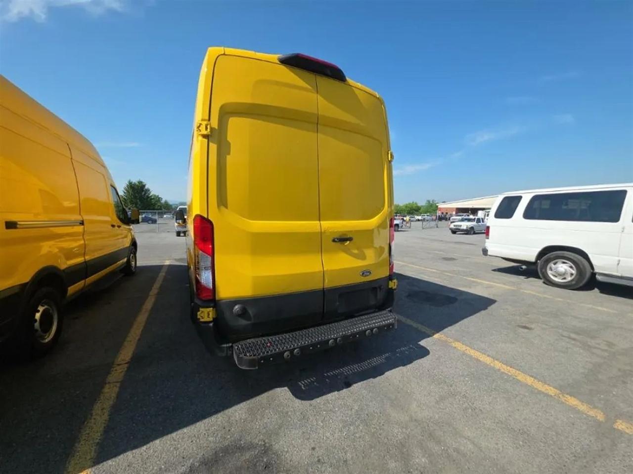 Ford Transit 250 Van High Roof w/Sliding Pass. 148-in. WB EL 2020