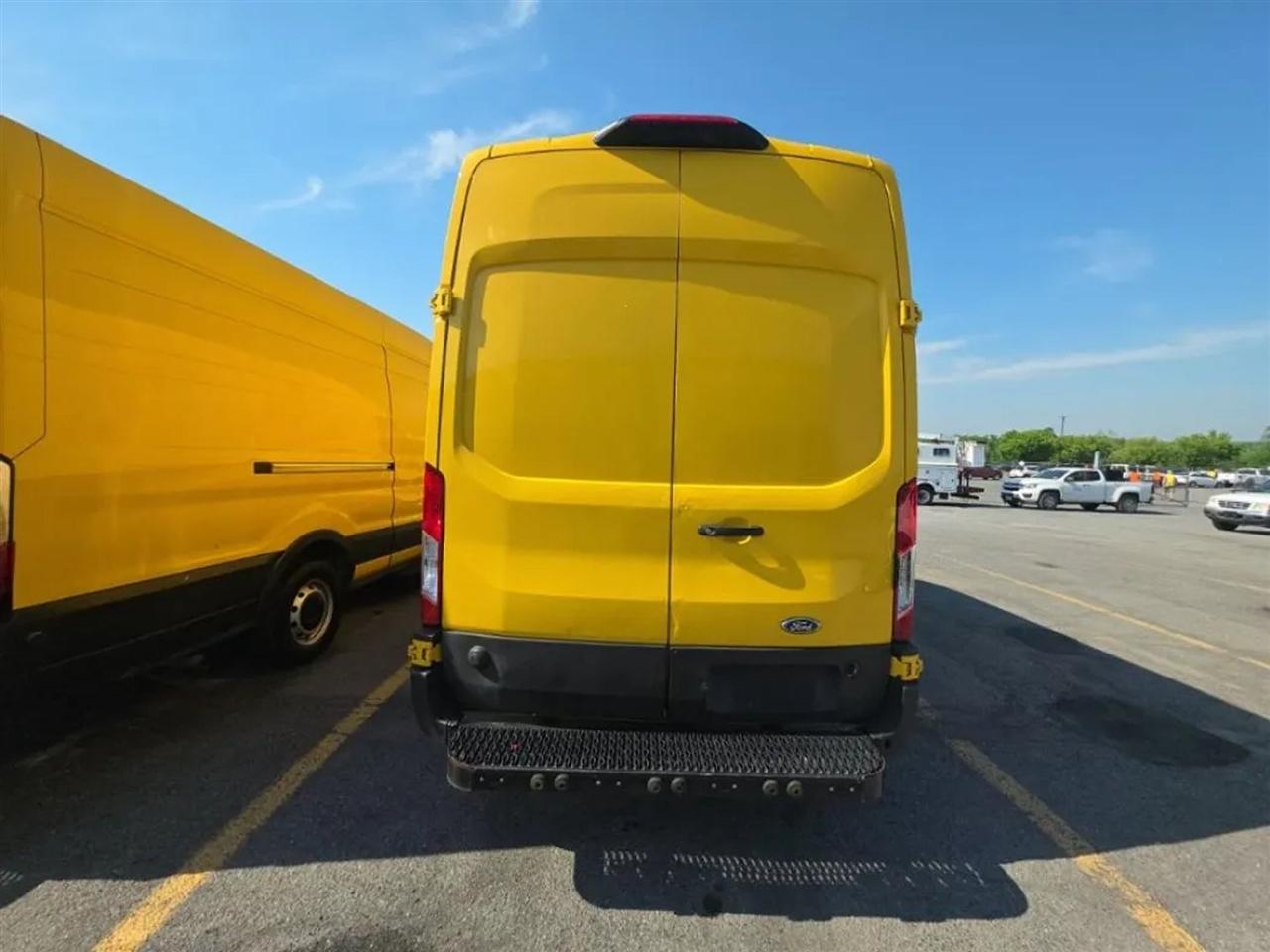 Ford Transit 250 Van High Roof w/Sliding Pass. 148-in. WB EL 2020