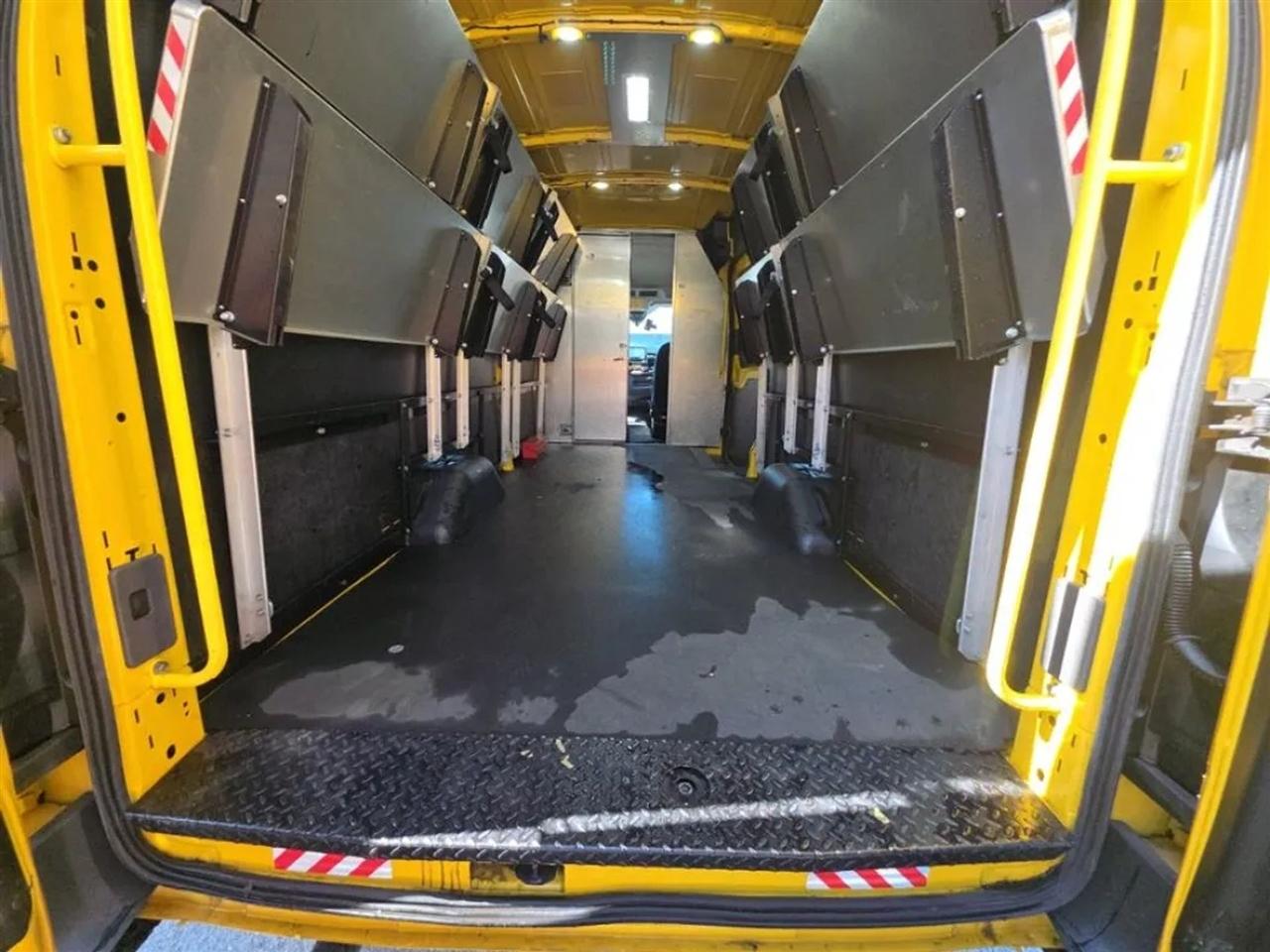 Ford Transit 250 Van High Roof w/Sliding Pass. 148-in. WB EL 2020