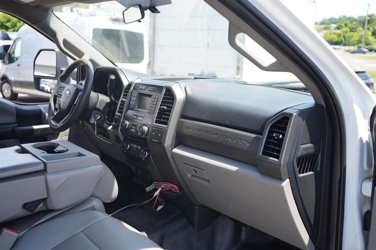 Ford F-450 SD Crew Cab DRW 2WD 2018