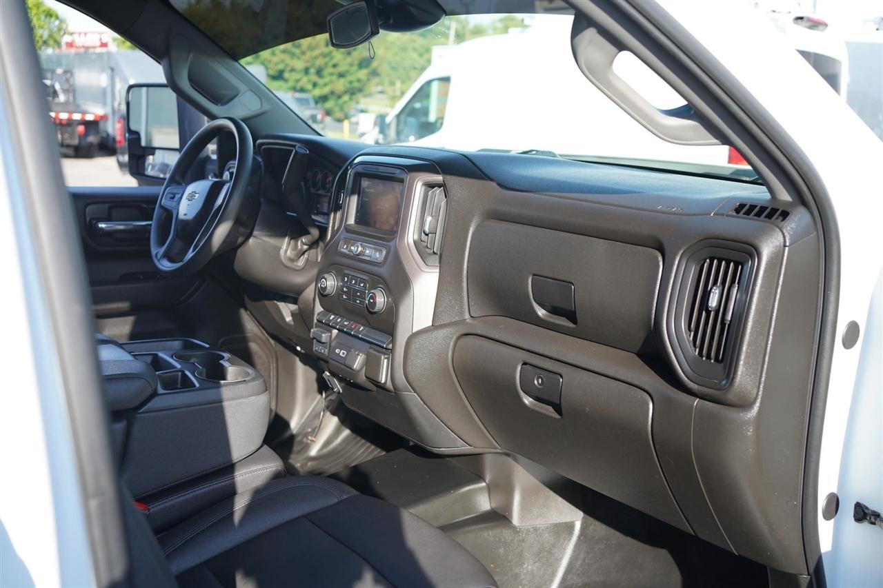 Chevrolet Silverado 3500HD Work Truck Crew Cab 4WD 2024