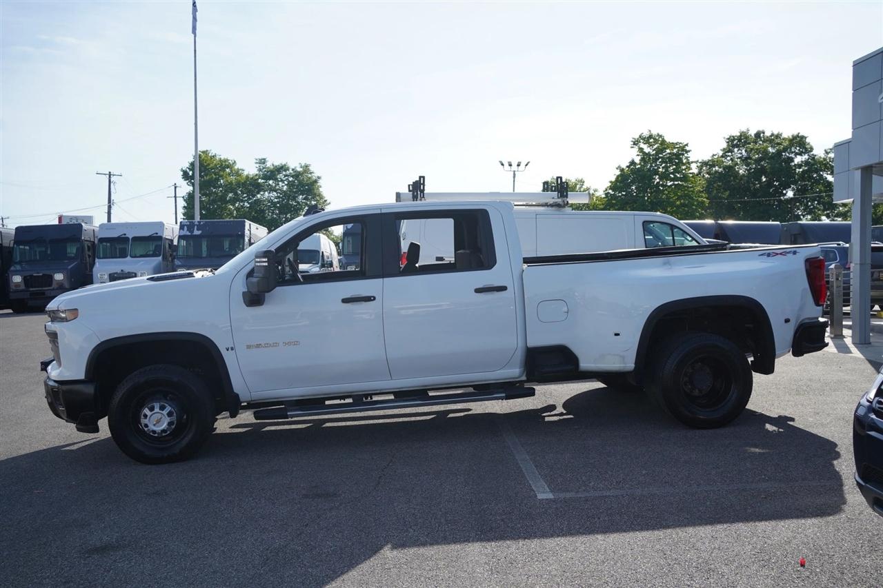Chevrolet Silverado 3500HD Work Truck Crew Cab 4WD 2024