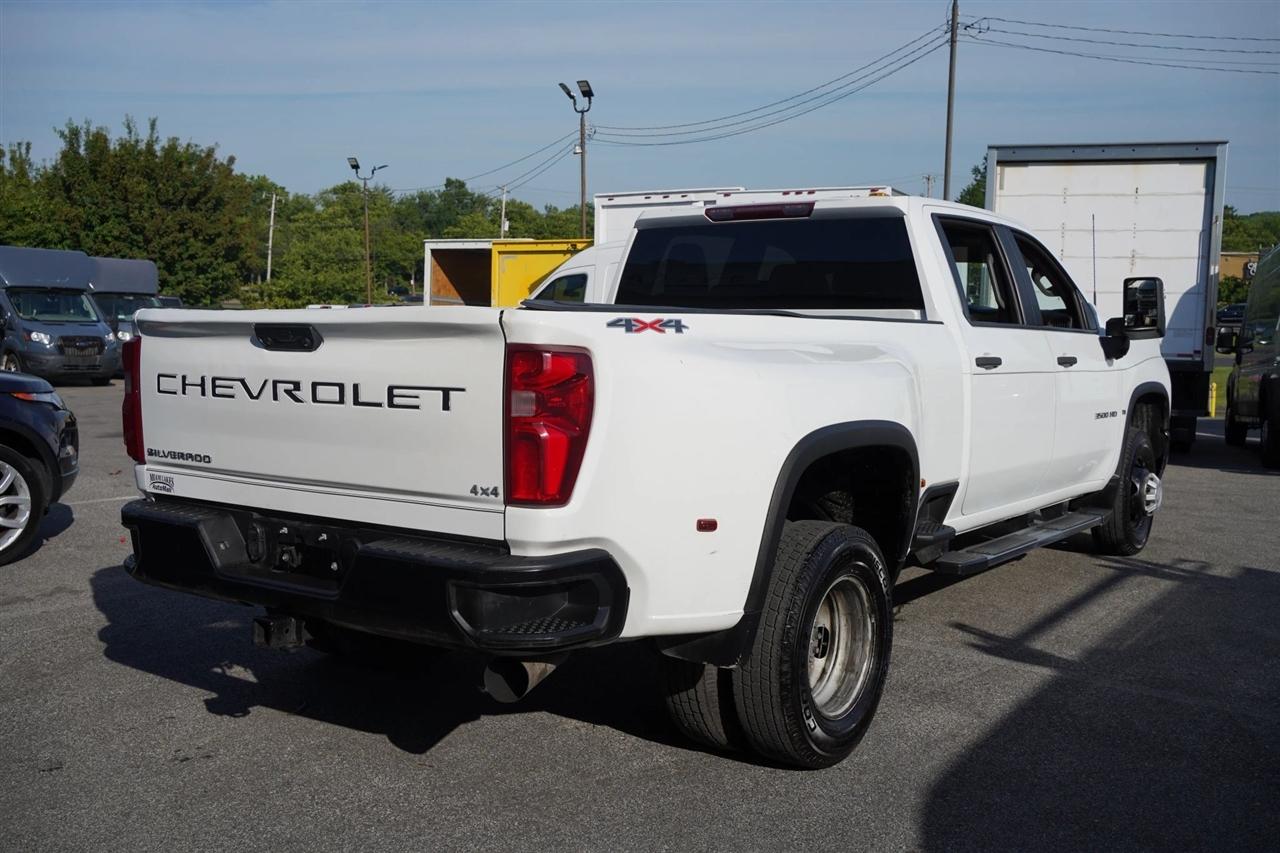 Chevrolet Silverado 3500HD Work Truck Crew Cab 4WD 2024