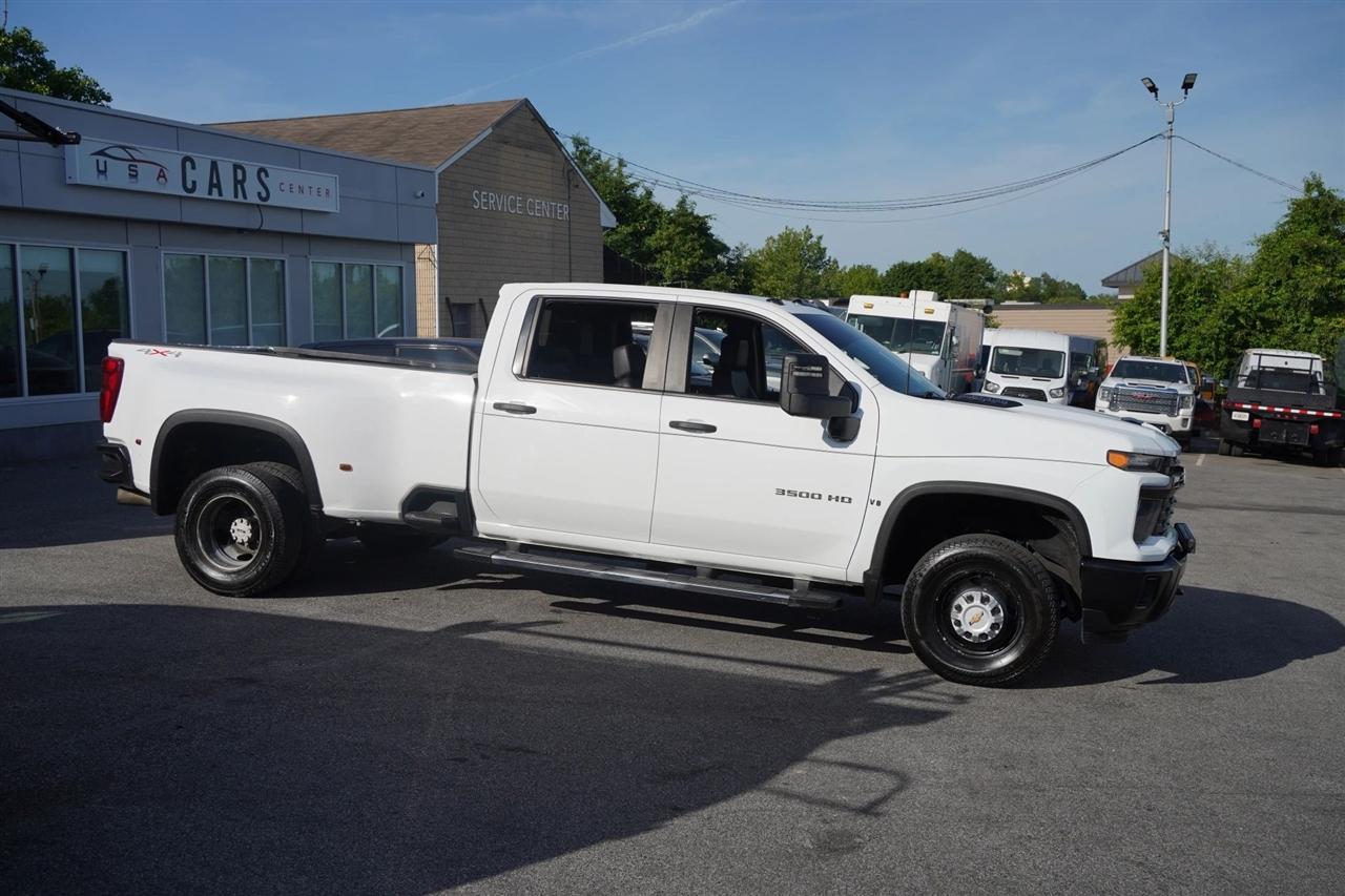 Chevrolet Silverado 3500HD Work Truck Crew Cab 4WD 2024