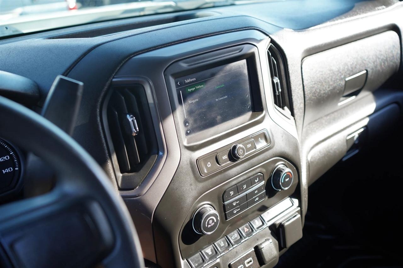 Chevrolet Silverado 3500HD Work Truck Crew Cab 4WD 2024