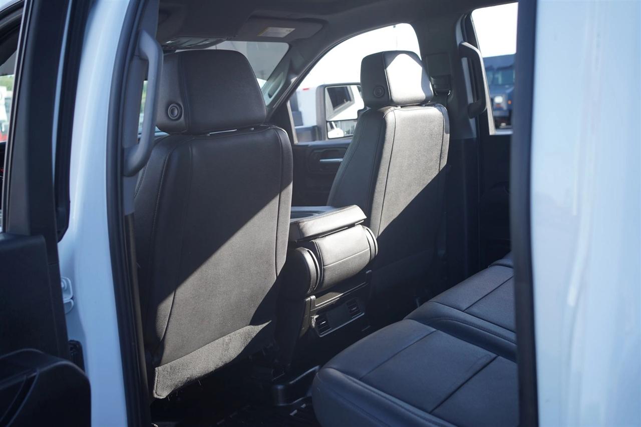 Chevrolet Silverado 3500HD Work Truck Crew Cab 4WD 2024