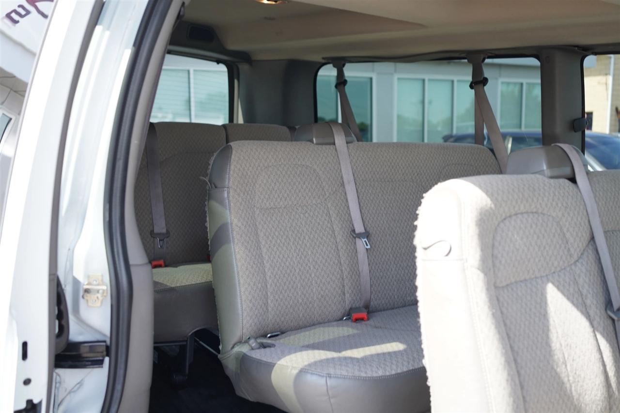 Chevrolet Express LS 3500 Extended 2023