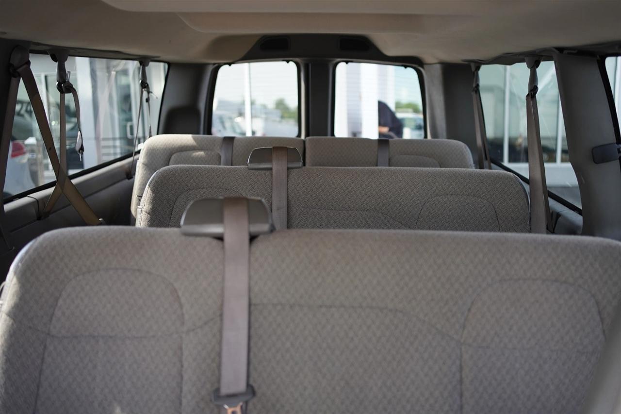 Chevrolet Express LS 3500 Extended 2023