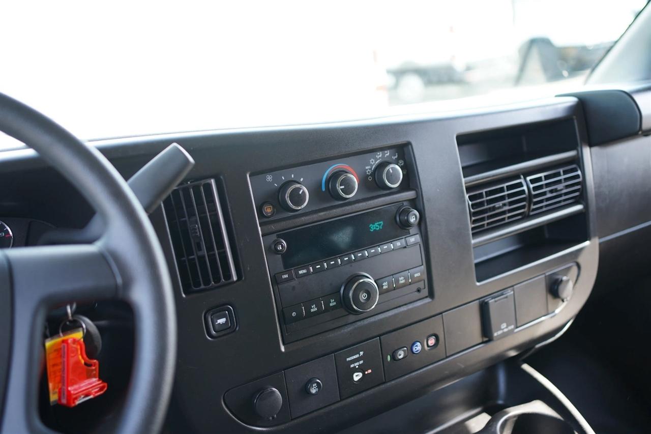 Chevrolet Express LS 3500 Extended 2023