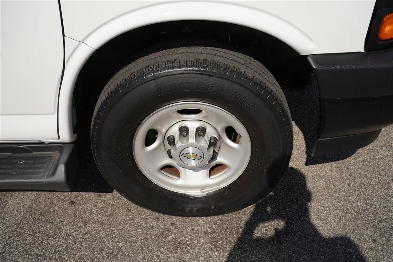 Chevrolet Express LS 3500 Extended 2023