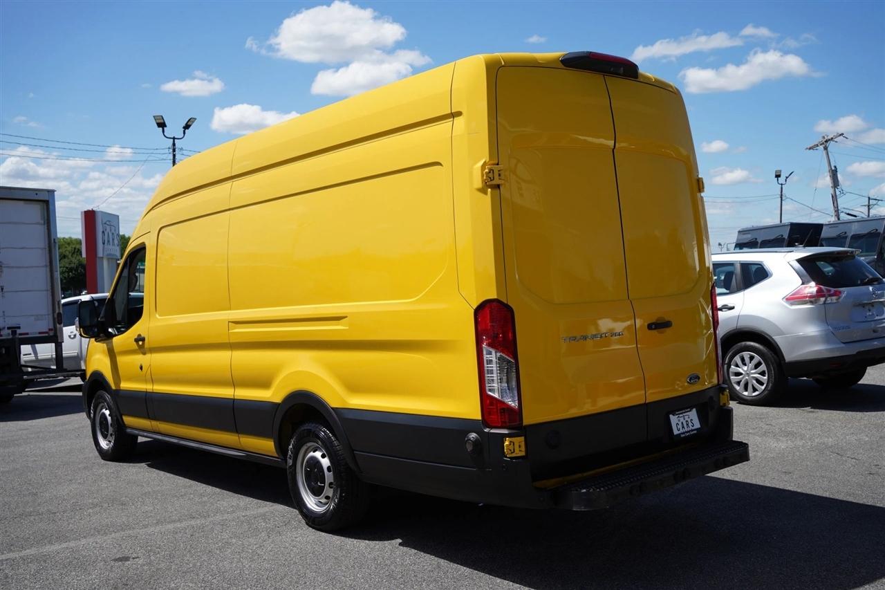 Ford Transit 250 Van High Roof w/Sliding Pass. 148-in. WB EL 2021